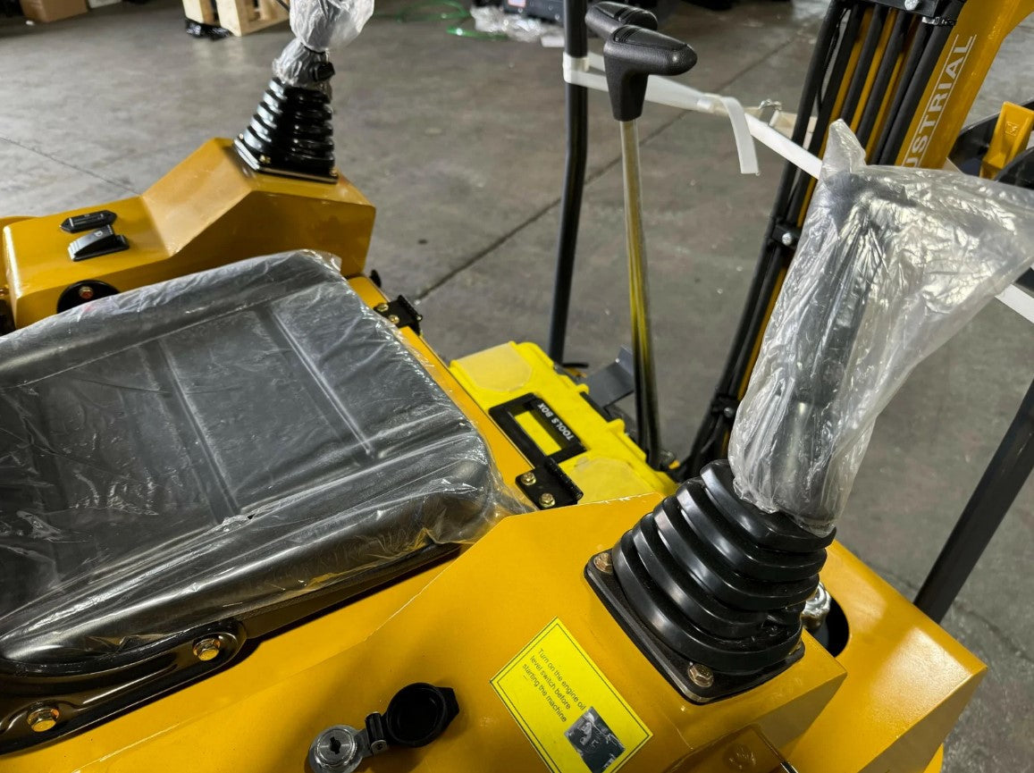 AGT H15 1.5 ton 13.5HP RATO Mini Excavator with pilot control system