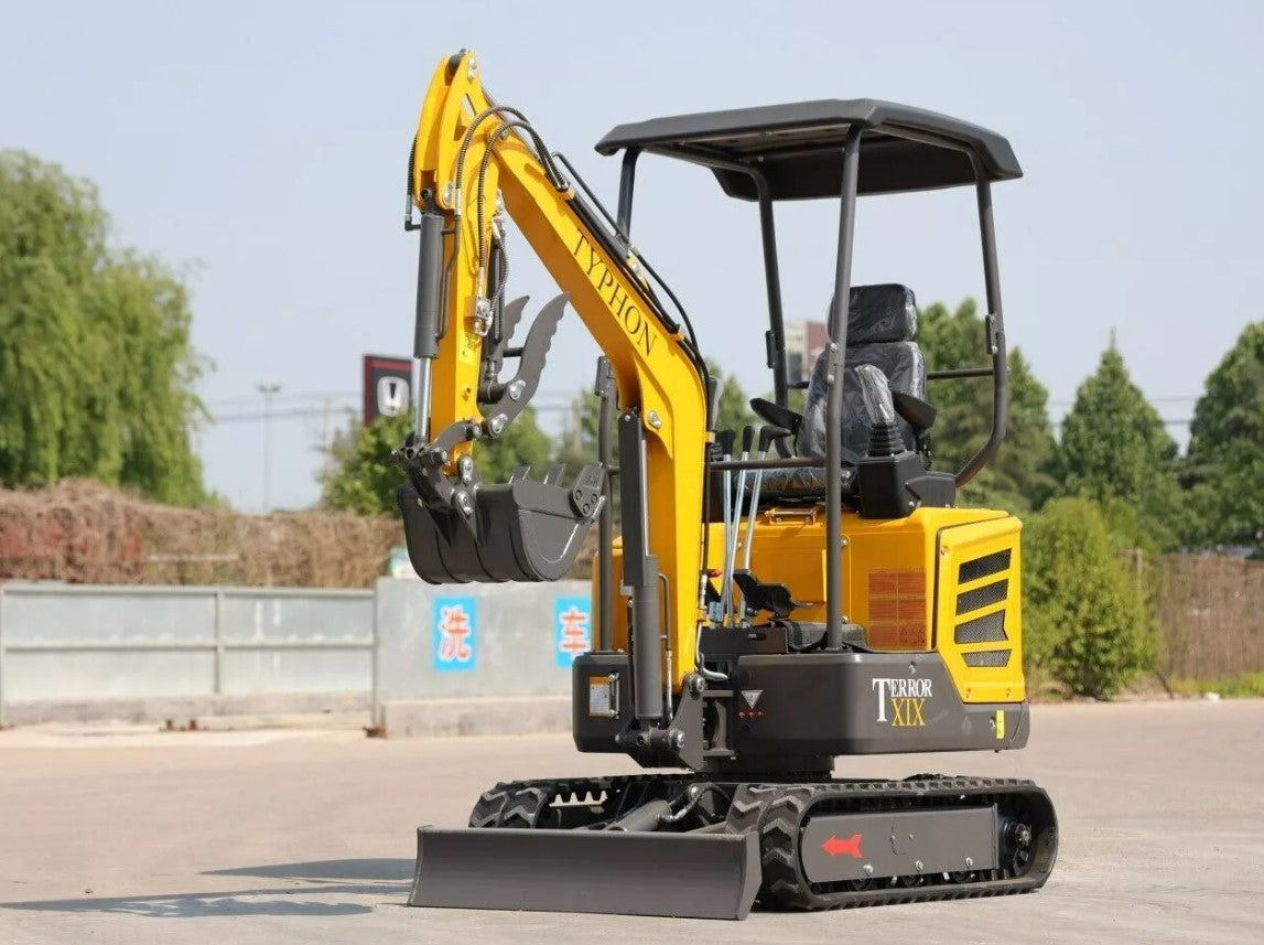 2 TON TYPHON TERROR XIX Mini Excavator, KUBOTA D902 Diesel Engine with Thump Clip